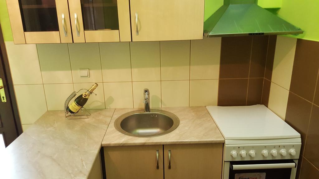 Apartment Roxana Нови-Сад Экстерьер фото
